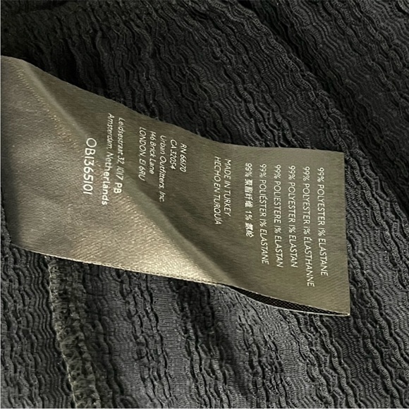 NWT Anthropologie Maeve Black Maeve Puff-Sleeved Top SMALL - Picture 11 of 11